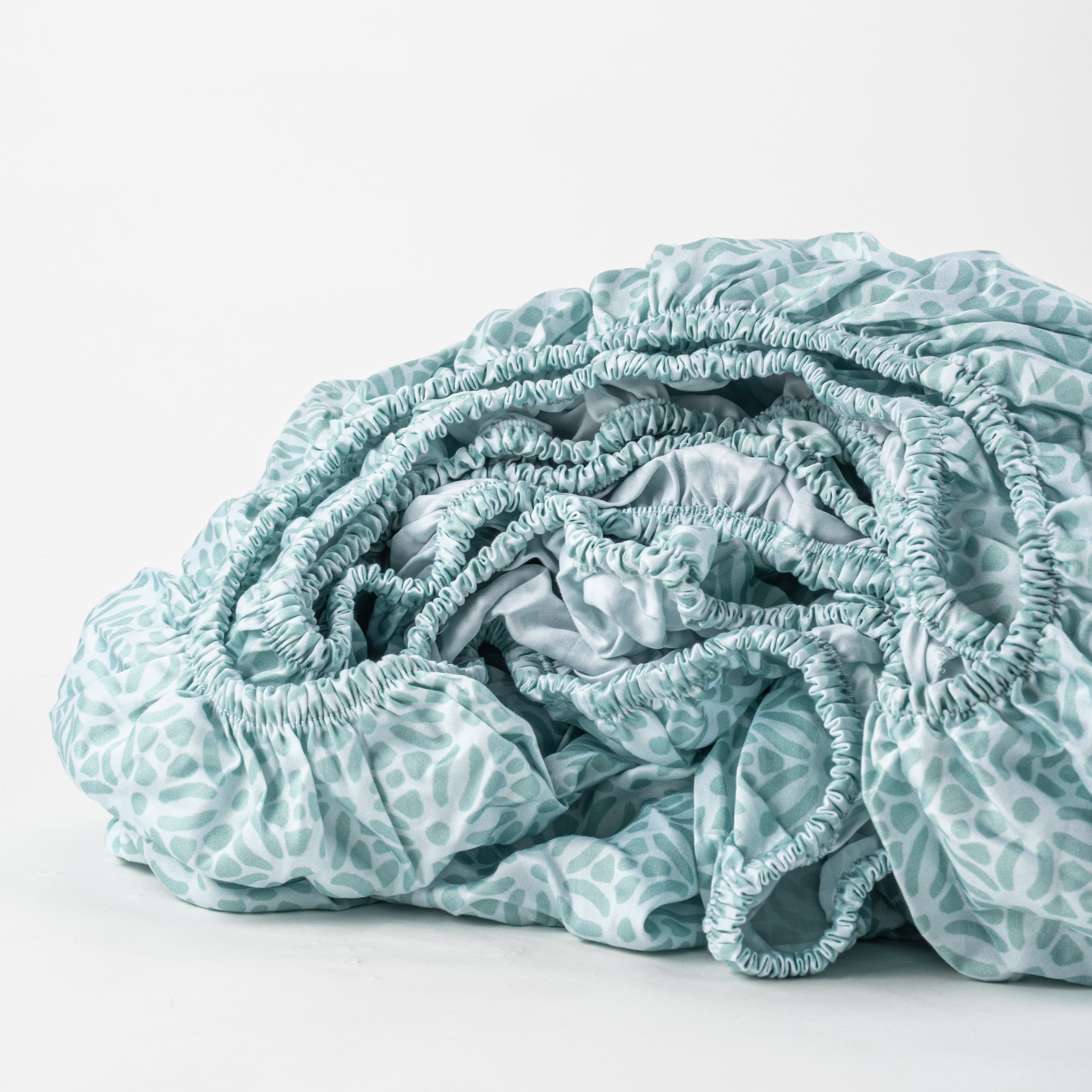 Organic Prague™ Patterned Fitted Sheets Live Grund