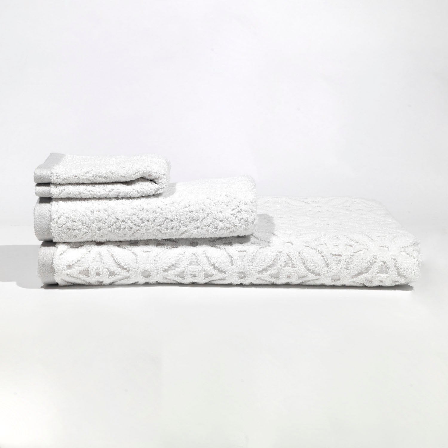 Superior Cotton Jacquard Border 2-pc. Bath Towel Set Grey