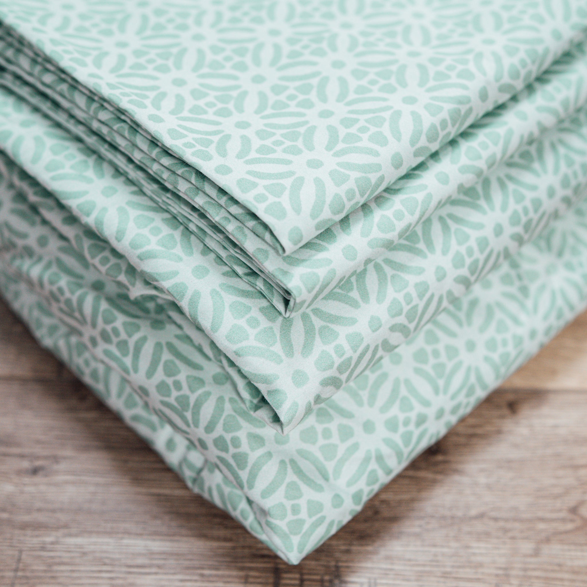 Organic Prague™ Patterned Bed Sheets